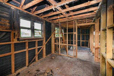 Photo of property in 15 Hereford Street, Marton, 4710