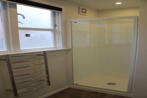 Photo of property in 5 Wha Street, Lyall Bay, Wellington, 6022