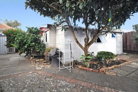 Photo of property in 4 Esmeralda Avenue, Avondale, Auckland, 1026