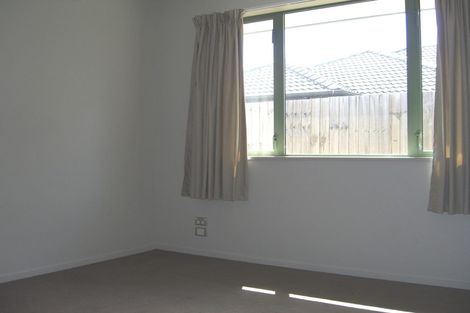 Photo of property in 43 Earnslaw Crescent, Bryndwr, Christchurch, 8053