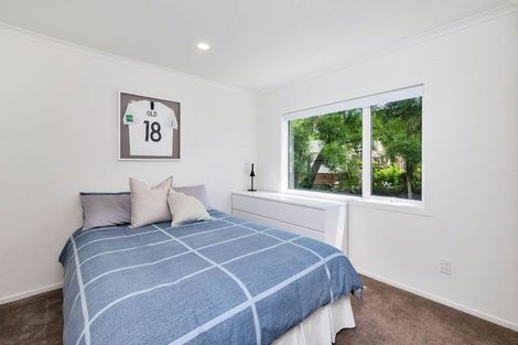Photo of property in 32k Parr Terrace, Castor Bay, Auckland, 0620