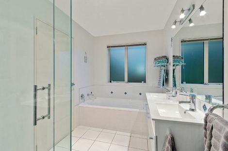 Photo of property in 1 Caleb Place, Northwood, Christchurch, 8051