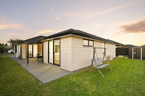 Photo of property in 8 Kukari Close, Flagstaff, Hamilton, 3210