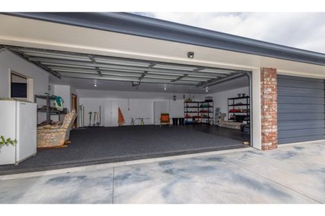 Photo of property in 61 Chesterfield Mews, Russley, Christchurch, 8042
