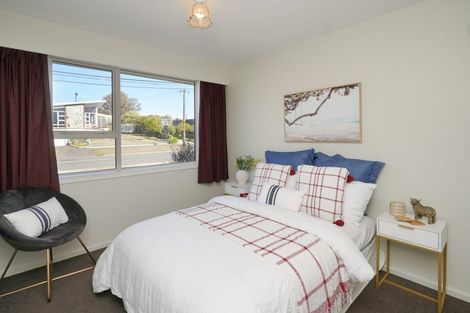 Photo of property in 274 Lake Terrace Road, Shirley, Christchurch, 8061