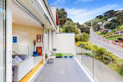 Photo of property in 1c Hungerford Road, Lyall Bay, Wellington, 6022