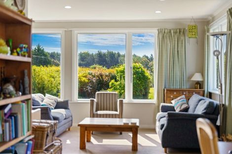 Photo of property in 15 Arthur Street, Waikawa Beach, Levin, 5573