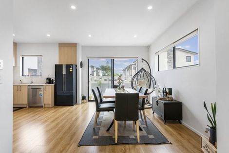 Photo of property in 2/7 Wastney Road, Alfriston, Auckland, 2105