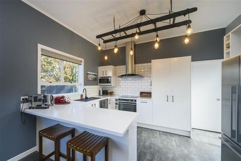 Photo of property in 46 Kingswood Street, Takaro, Palmerston North, 4412