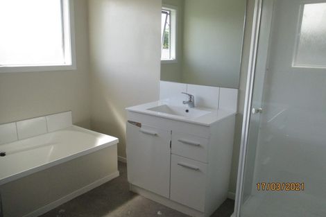 Photo of property in 236 Triangle Road, Massey, Auckland, 0614