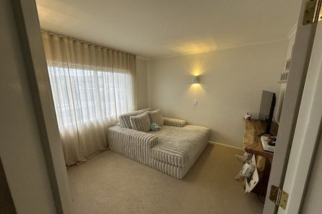 Photo of property in 8a Langton Road, Stanmore Bay, Whangaparaoa, 0932