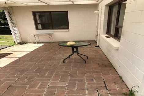 Photo of property in 2/2 Flavia Close, Torbay, Auckland, 0630