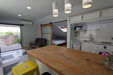 Photo of property in 19 Millstream Drive, Henderson, Auckland, 0610