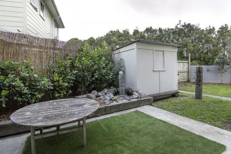 Photo of property in 11 Renfrew Place, Highbury, Palmerston North, 4412