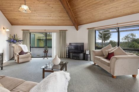 Photo of property in 9 Nova Way, Kauri, 0185