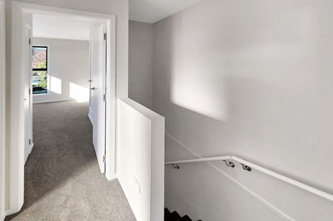 Photo of property in 7/31 Wainuiomata Road, Wainuiomata, Lower Hutt, 5014