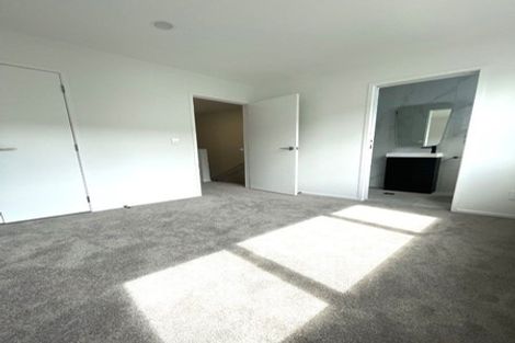 Photo of property in 11/3 Matuhi Rise, Henderson, Auckland, 0612