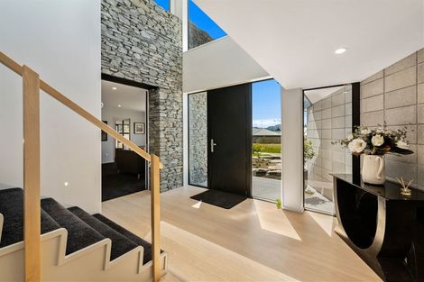 Photo of property in 10 Turnbull Crescent, Wanaka, 9305