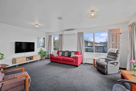 Photo of property in 28 Oldham Crescent, Halswell, Christchurch, 8025