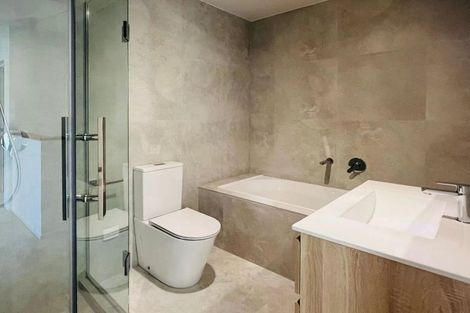 Photo of property in 6/11 Rengarenga Rise, Fairview Heights, Auckland, 0632