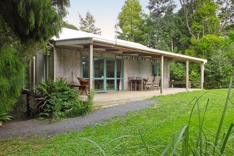 Photo of property in 330 Cowan Bay Road, Pohuehue, Warkworth, 0983