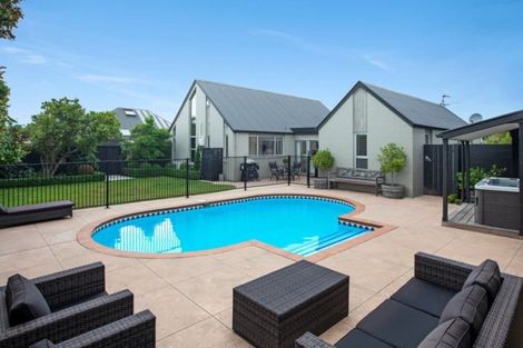 Photo of property in 121 Condell Avenue, Papanui, Christchurch, 8053