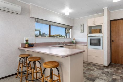 Photo of property in 15 Hikurangi Street, Whakatane, 3120