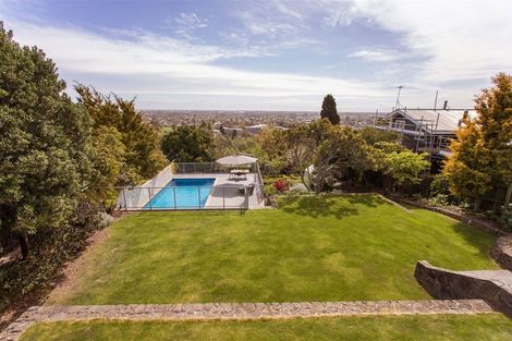 Photo of property in 19 Heaton Rhodes Place, Cashmere, Christchurch, 8022
