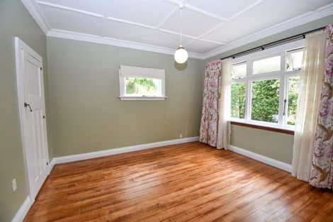 Photo of property in 182 High Street North, Carterton, 5713