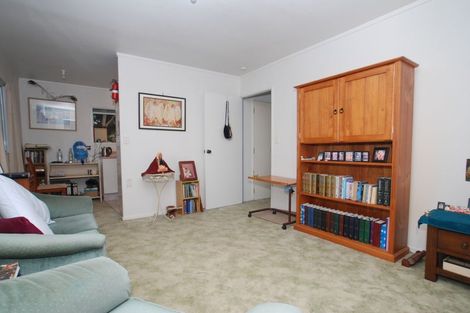 Photo of property in 2 Stanley Road, Glenfield, Auckland, 0629