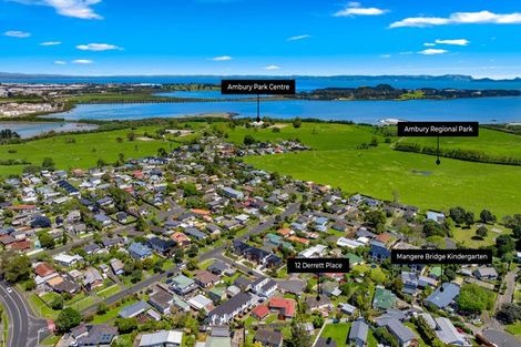 Photo of property in 12 Derrett Place, Mangere Bridge, Auckland, 2022