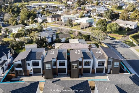 Photo of property in 4b Lyford Crescent, Sunnynook, Auckland, 0620