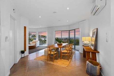 Photo of property in 19 Luxton Place, Mount Pleasant, Christchurch, 8081