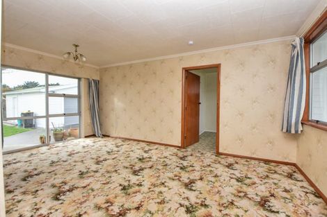 Photo of property in 25 Diamond Street, Carterton, 5713