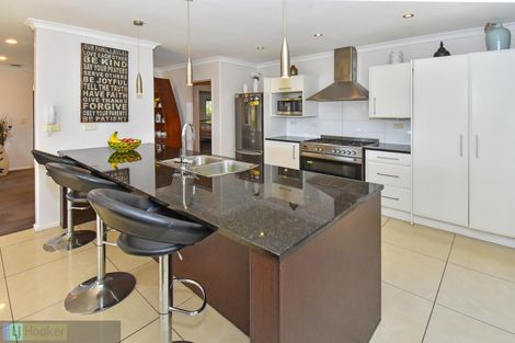 Photo of property in 318 Hill Road, The Gardens, Auckland, 2105