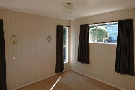 Photo of property in 8 Lauderdale Road, Papakowhai, Porirua, 5024
