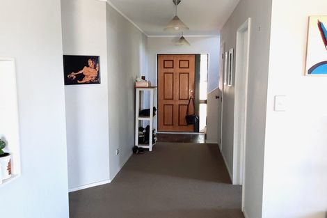 Photo of property in 216 Whangaparaoa Road, Red Beach, 0932