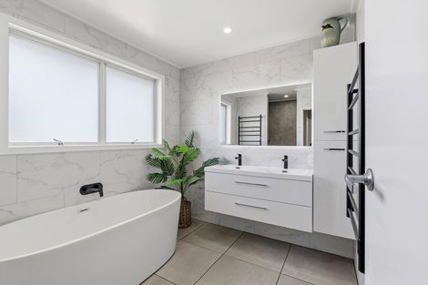 Photo of property in 38 Burwood Road, Matamata, 3400