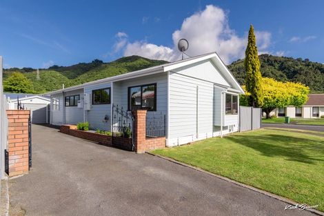 Photo of property in 19 Turon Crescent, Totara Park, Upper Hutt, 5018