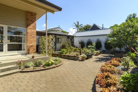 Photo of property in 18 Karaka Road, Otumoetai, Tauranga, 3110