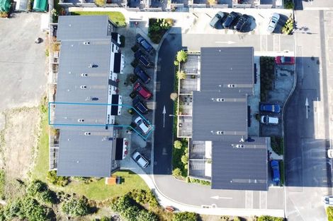 Photo of property in 19/9 Surrey Street, Tawa, Wellington, 5028