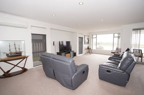 Photo of property in 35 Seascape Crescent, Waipu, 0582