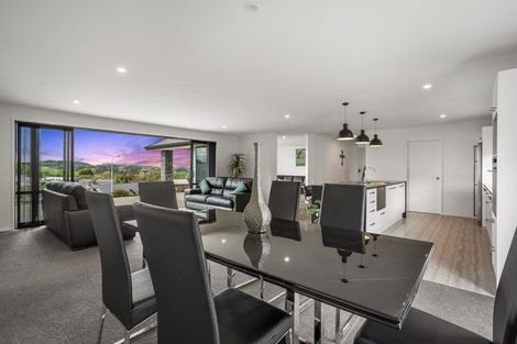 Photo of property in 104 Solan Drive, Waimauku, 0812