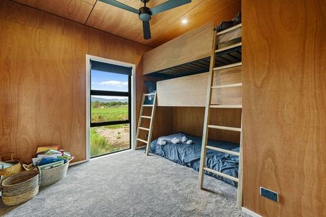 Photo of property in 42 Kapiti Lane, Otaki Beach, Otaki, 5512