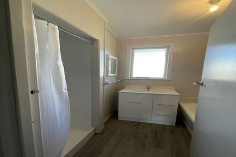 Photo of property in 4 Aronui Terrace, Kelston, Auckland, 0602