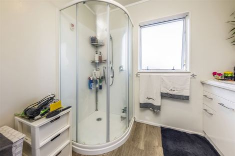 Photo of property in 56 Hamilton Drive, Waiuku, 2123