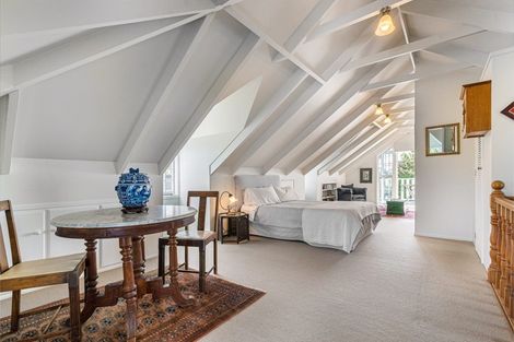 Photo of property in 71 Vauxhall Road, Devonport, Auckland, 0624