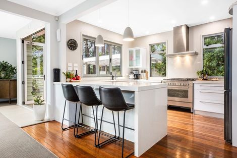 Photo of property in 41 Chatsworth Road, Silverstream, Upper Hutt, 5019