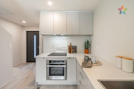 Photo of property in 17 Mcgrath Way, Taita, Lower Hutt, 5011