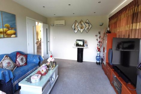 Photo of property in 5 Baker Street, Fairview Heights, Auckland, 0632